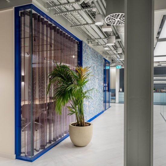 Available in a range of framework finishes - with any RAL colour achievable through custom powder coating.