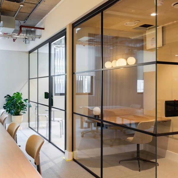 LibertyGlobal 120KingsRd Level3 Radii ©SAMPHILLIPSPHOTO(14of63)